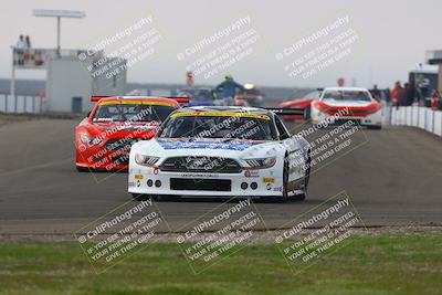 media/Jan-18-2026-CalClub SCCA (Sun) [[8bc6468723]]/Group 5 Race/Turn 1/